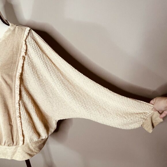 Umgee Tan Beige Fringe Waffle Knit Dolman Sleeve Sweater Size S - Picture 6 of 9
